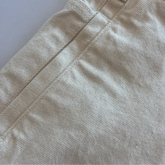 ZARA Cream Off White Cut Off High Waist Shorts with Adorable Button NWOT Size 6 - Picture 8 of 16